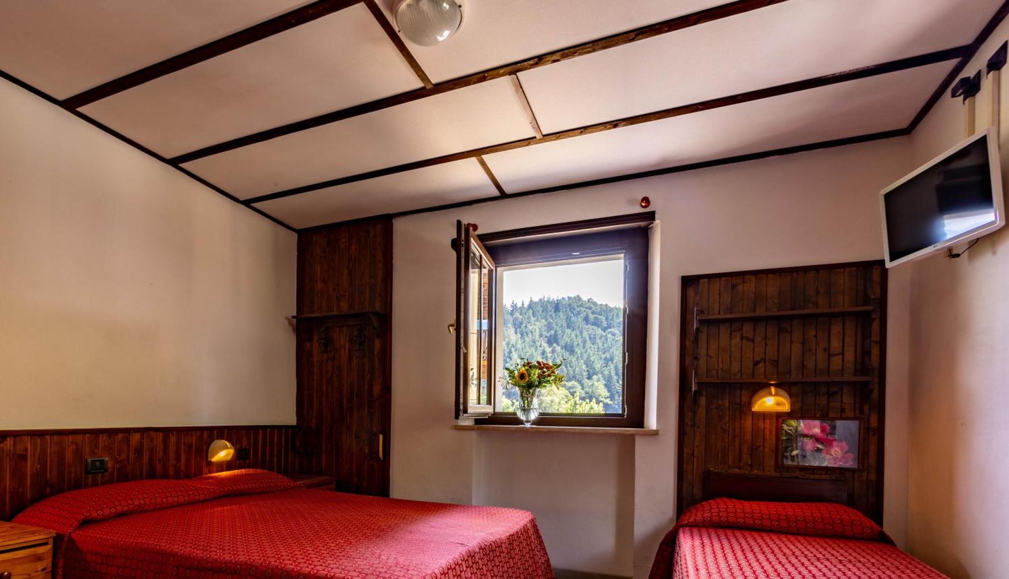 Hotel, Bar & Bistrot Saint Nicolas Gran Paradiso Экстерьер фото