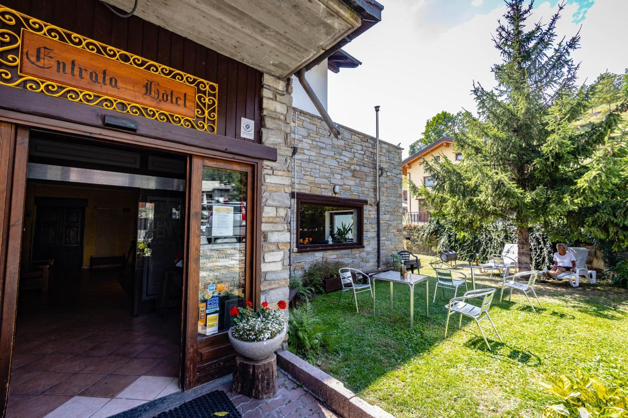 Hotel, Bar & Bistrot Saint Nicolas Gran Paradiso Экстерьер фото