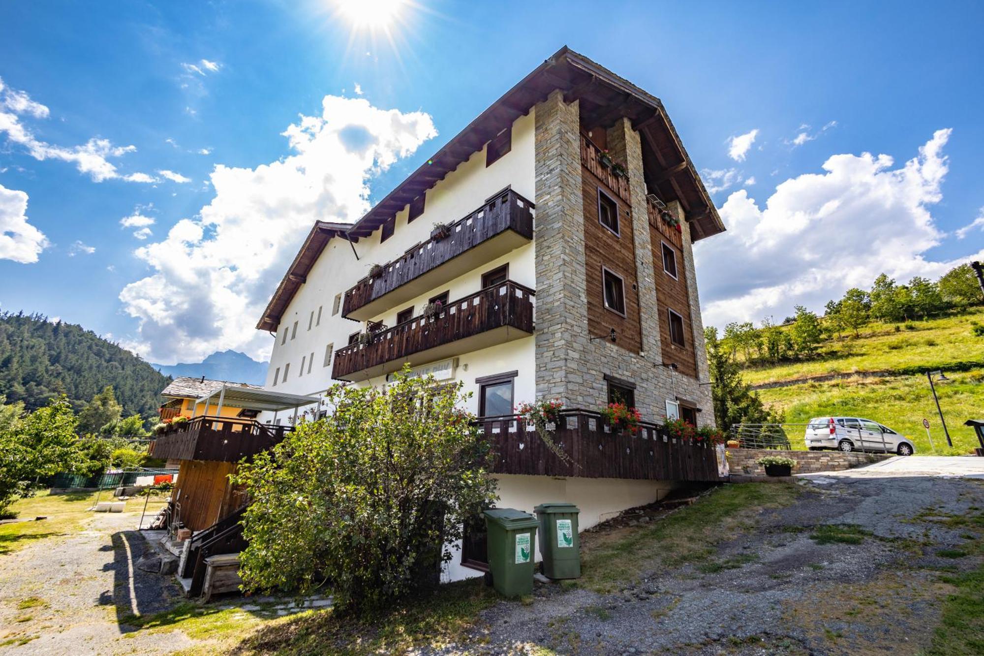 Hotel, Bar & Bistrot Saint Nicolas Gran Paradiso Экстерьер фото