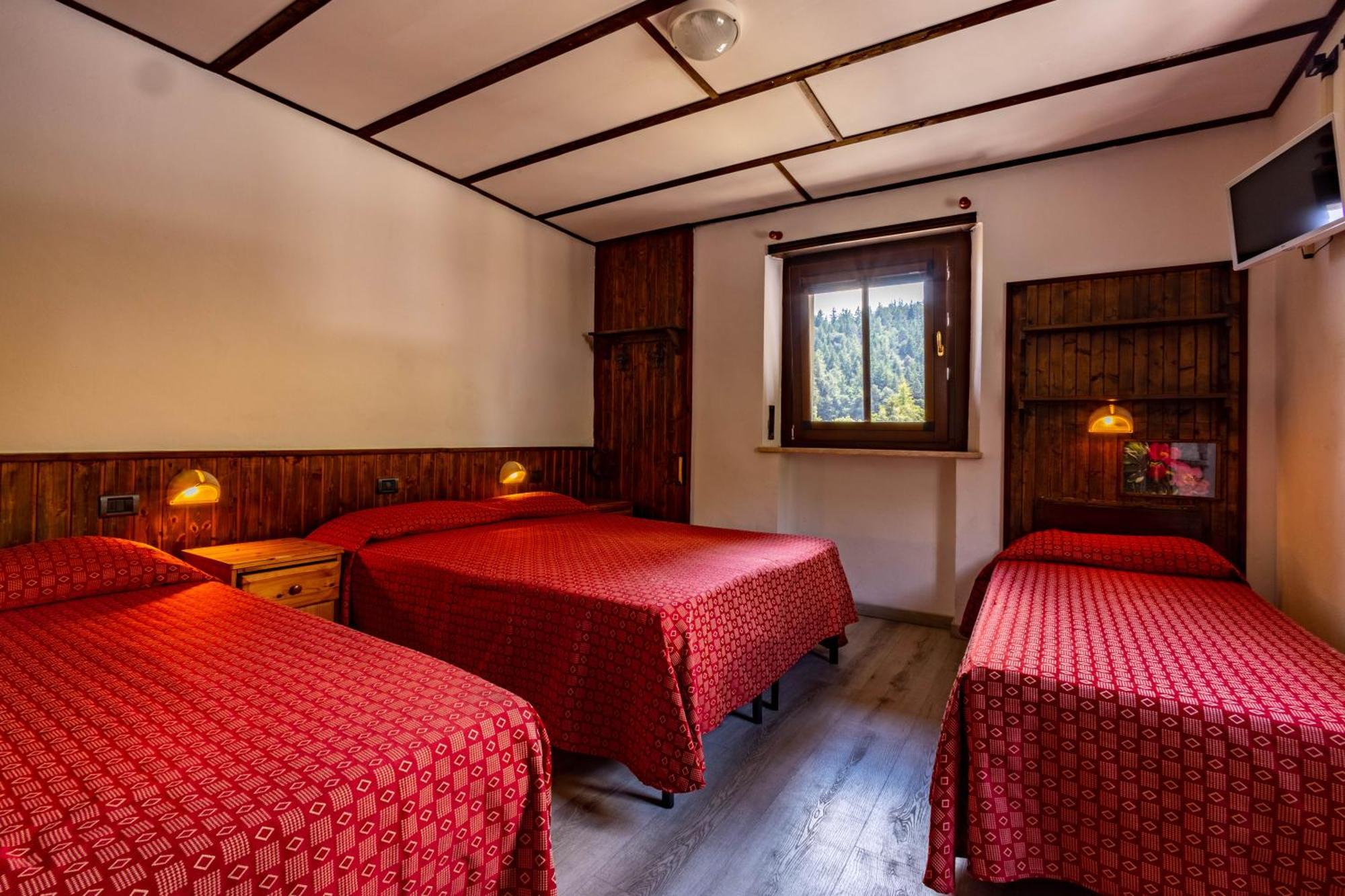 Hotel, Bar & Bistrot Saint Nicolas Gran Paradiso Экстерьер фото